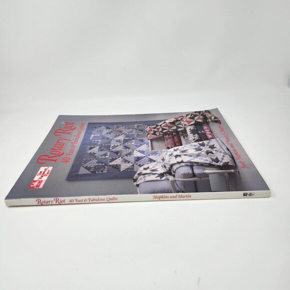 Rotary Riot Quilt Book: 40 Fast & Fabulous Quilts By Judy Hopkins & Nancy J. Mar - Picture 4 of 11